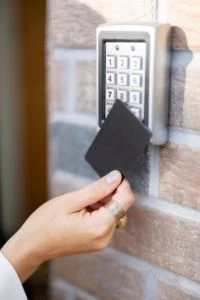 Open Control Installation Porte Automatique Cannes Motorisation Et Contr Le D Acces