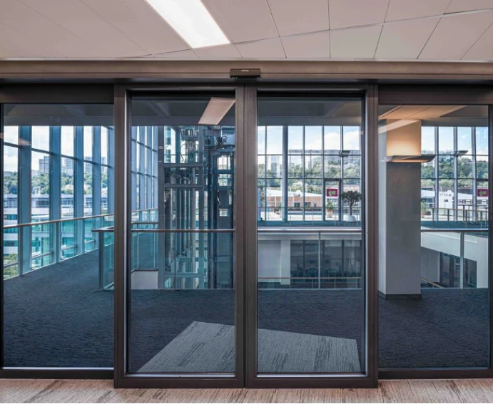 Open Control Installation Porte Automatique Cannes Benefices Cles Pour Votre Securite