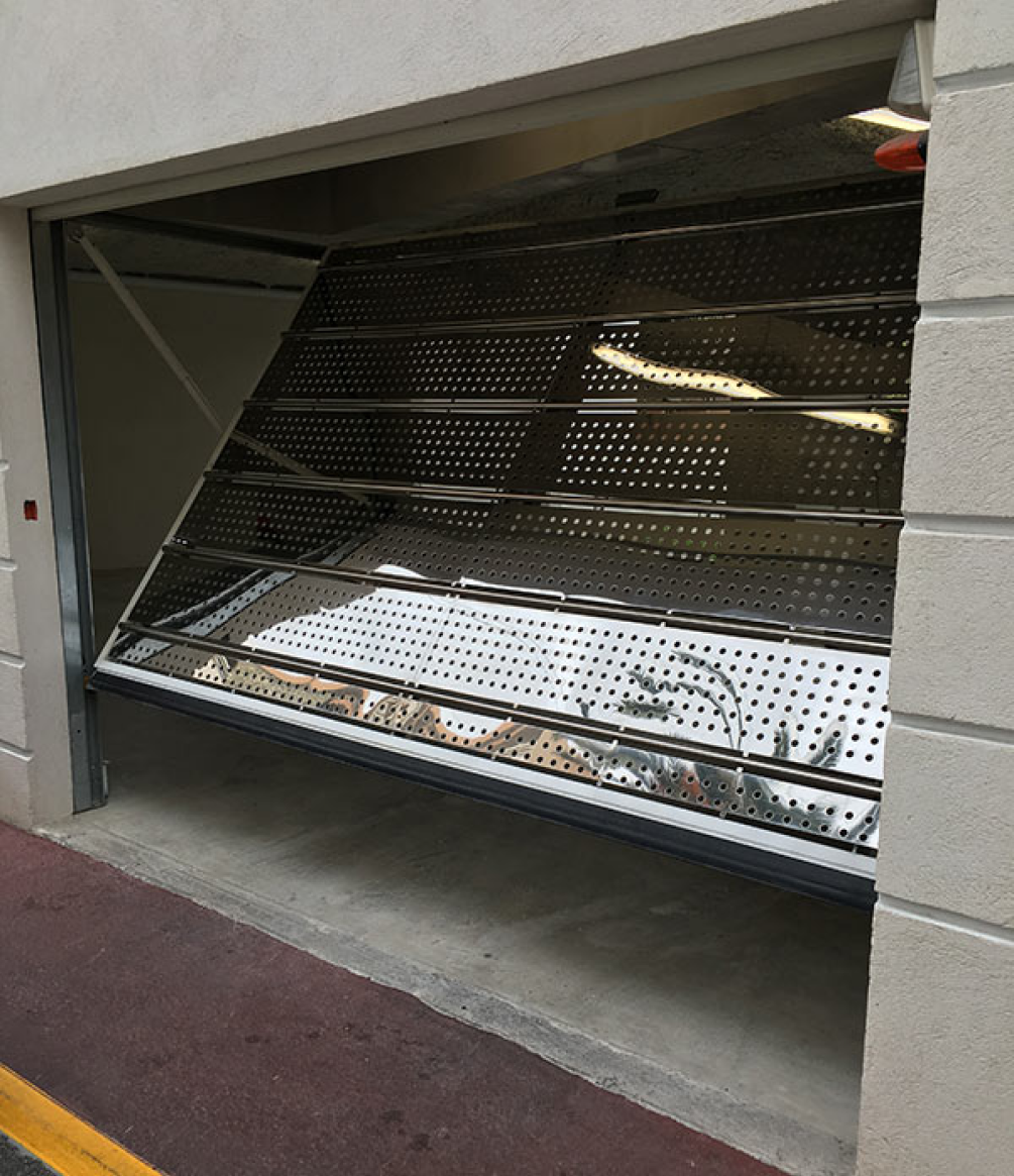 Open Control Installation Porte Automatique Cannes PORTE BASCULANTE COLLECTIVE