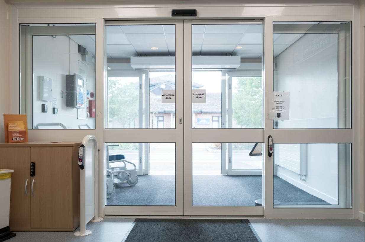 Open Control Installation Porte Automatique Cannes Porte Battante 3